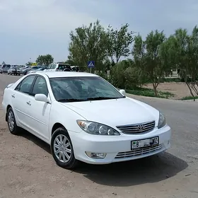 Toyota Camry 2004