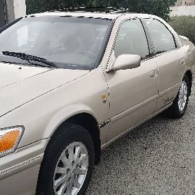 Toyota Camry 2000
