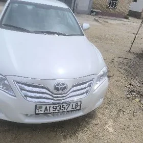 Toyota Camry 2010