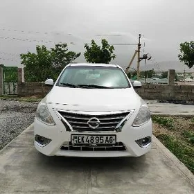 Nissan Sunny 2022