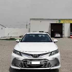 Toyota Camry 2020