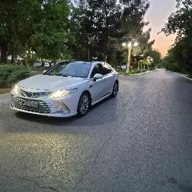 Toyota Camry 2018