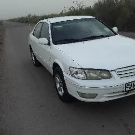 Toyota Camry 2000