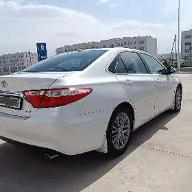 Toyota Camry 2017