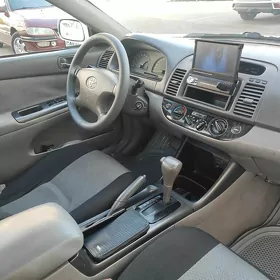 Toyota Camry 2005