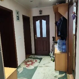 продажа квартиры 30 мкр по Сво