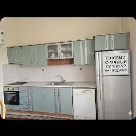 продам кухонный гарнитур