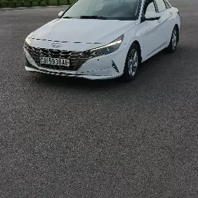 Hyundai Elantra 2021