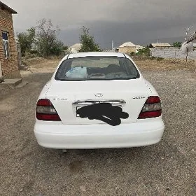 Daewoo Leganza 2001