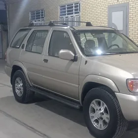 Nissan Pathfinder 2002