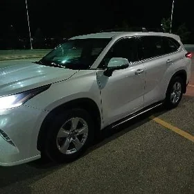 Toyota Highlander 2022