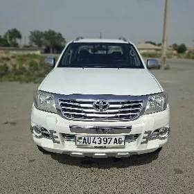 Toyota Hilux 2014