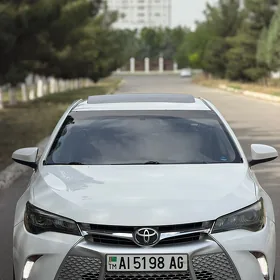 Toyota Camry 2017