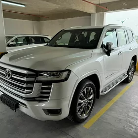 Toyota Land Cruiser 2024