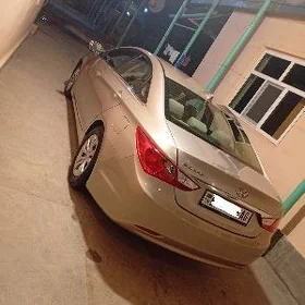 Hyundai Sonata 2010