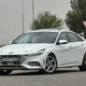 Hyundai Elantra 2022