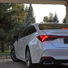 Toyota Avalon 2019