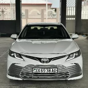 Toyota Camry 2023
