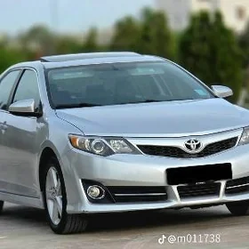 Toyota Camry 2013