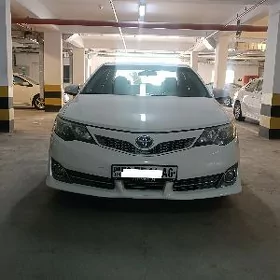 Toyota Camry 2014