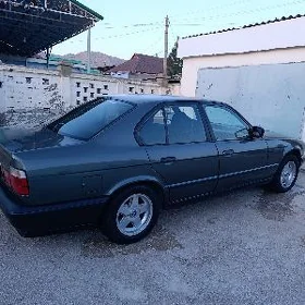 BMW 525 1990