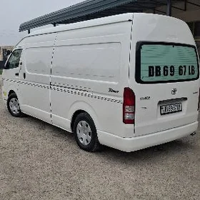 Toyota Hiace 2006
