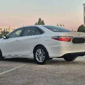 Toyota Camry 2015