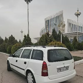 Opel Astra 2000