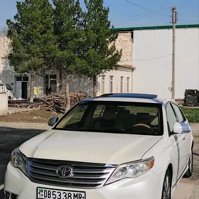 Toyota Avalon 2011