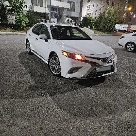 Toyota Camry 2019