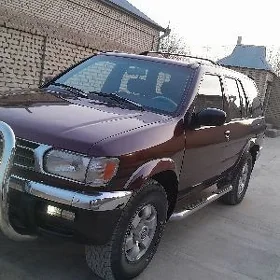 Nissan Pathfinder 1998