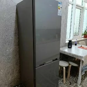 Holodinik vestel