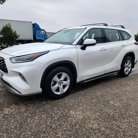 Toyota Highlander 2021