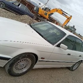 BMW 525 1990