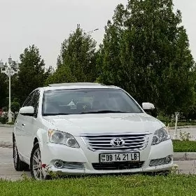 Toyota Avalon 2010