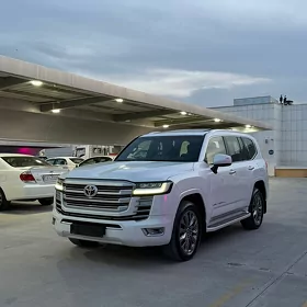 Toyota Land Cruiser 2023