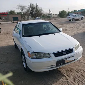 Toyota Camry 2001