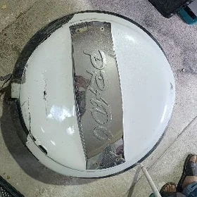Прадо запаска колпак