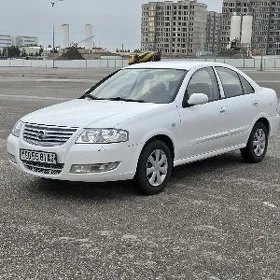 Nissan Sunny 2011