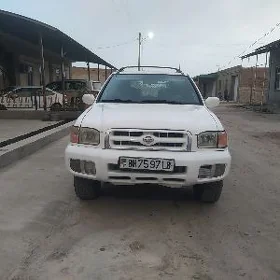 Nissan Pathfinder 1997