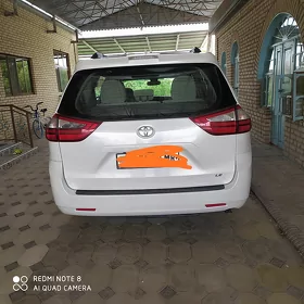 Toyota Sienna 2020