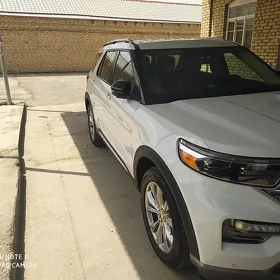 Ford Explorer 2022