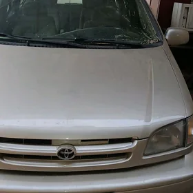 Toyota Sienna 2001