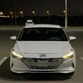 Hyundai Elantra 2023