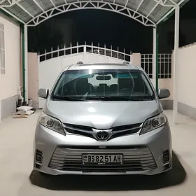 Toyota Sienna 2020