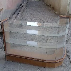 Барный с текляный хорошыйполк