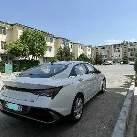 Hyundai Elantra 2026