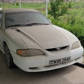 Ford Mustang 1995