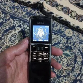 Nokia 8800 we iPhone 6