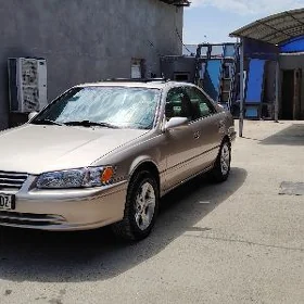 Toyota Camry 1999